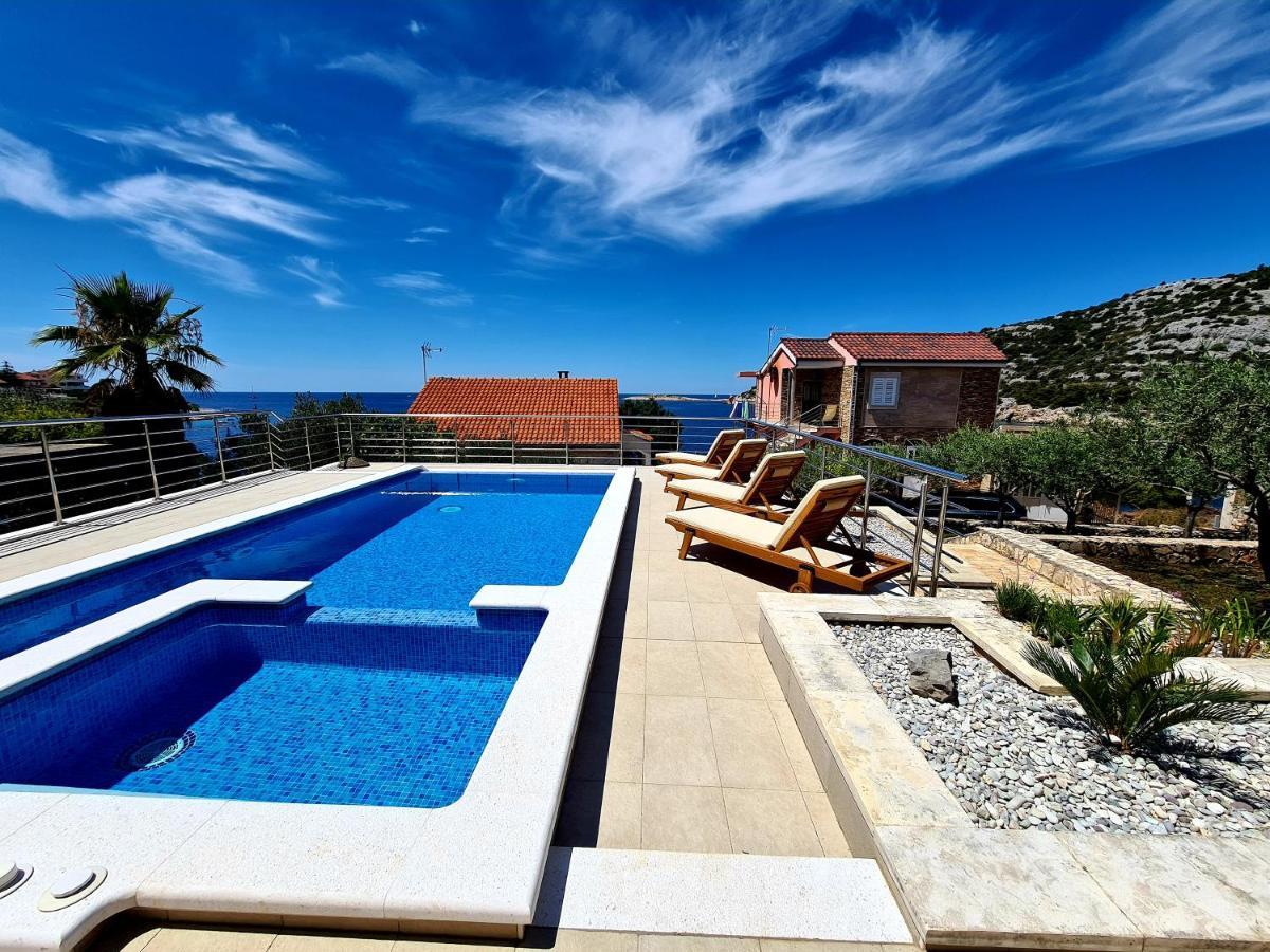 Villa Sucic Razanj โรกอซนิซา ภายนอก รูปภาพ